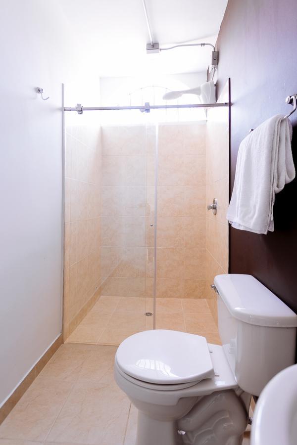 מדיין Two Br Apartment Lleras מראה חיצוני תמונה
